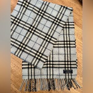 Burberry cashmere scarf